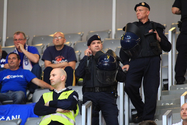 Finale doigravanja, 2. utakmica: KK Zadar – KK Cibona 76-92