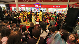 Dječji karneval u Supernova centru (foto:Saša Čuka) Dječji karneval u Supernova centru (foto:Saša Čuka)