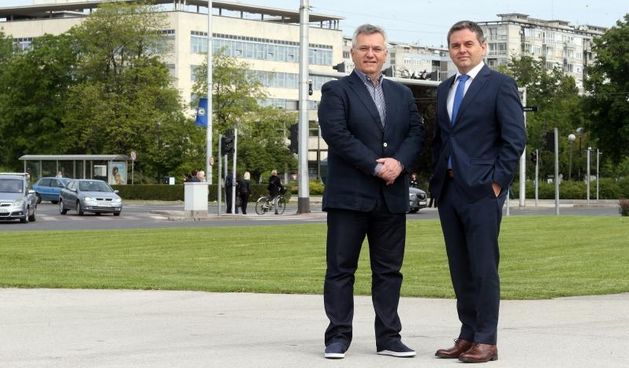 Dr. Robert Kolundzic i dr. Kresimir Rotim, lijecnici koji ce dobiti Nagradu grada Zagreba.