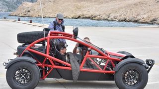 Jeremy Clarkson i Richard Hammond snimali u pritaništu Žigljen na Pagu