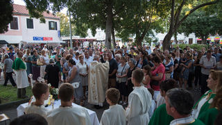 Procesija u Biogradu na blagdan sv. Roka, foto: Vinko Pešić Procesija u Biogradu na blagdan sv. Roka, foto: Vinko Pešić