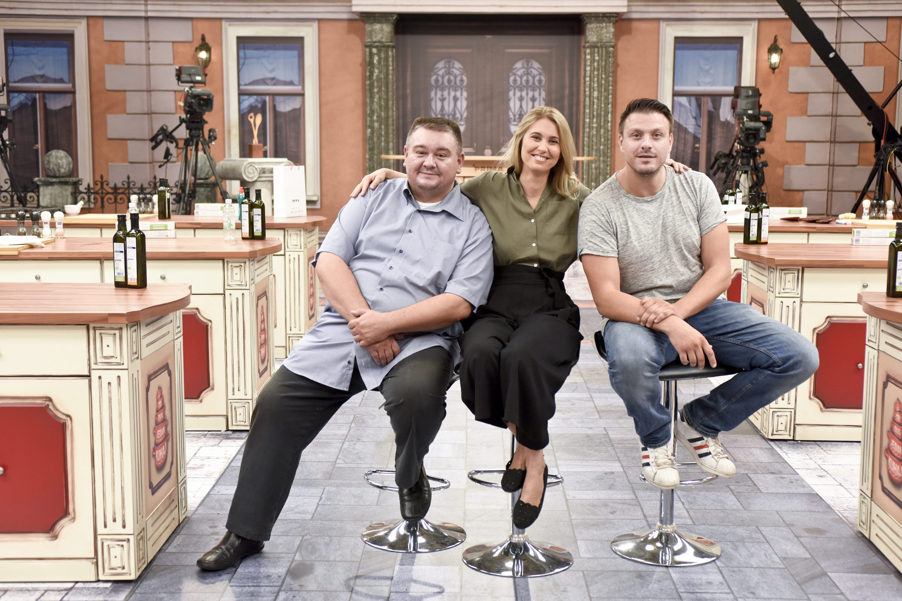 321 kuhaj, Tomislav Špiček, Mateja Domitrović, Mate Janković 321 kuhaj, Tomislav Špiček, Mateja Domitrović, Mate Janković