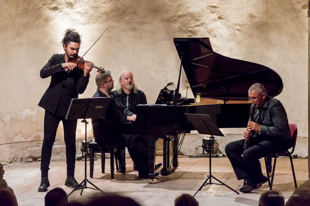 Synergia6 priredila spektakularan koncert  za kraj 57. Glazbenih večeri u Sv. Donatu