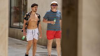 Sunčana nedjelja: Domaći i turisti na ulicama grada Sunčana nedjelja: Domaći i turisti na ulicama grada