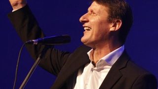 Tomislav Bralić i klape Intrade sinoć su održali koncert u prepunoj Spaladium areni u Splitu, foto: Tino Jurić/ PIXSELL Tomislav Bralić i klape Intrade sinoć su održali koncert u prepunoj Spaladium areni u Splitu, foto: Tino Jurić/ PIXSELL