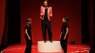 Igrajmo se: Zabranjeno mlađima od 15 strana A