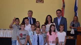 Prijem za nagrađivane učenike osnovnih i srednjh škola