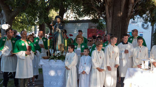 Procesija u Biogradu na blagdan sv. Roka, foto: Vinko Pešić Procesija u Biogradu na blagdan sv. Roka, foto: Vinko Pešić