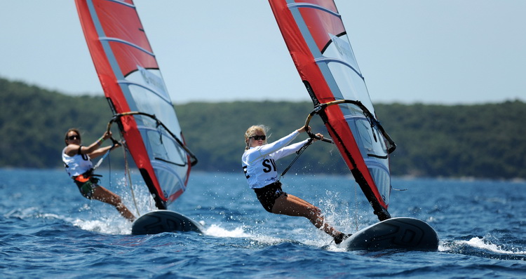 Zadar, 080711.
Svjetsko juniorsko prvenstvo u jedrenju 07.-15.srpnja 2011.
ISAF 2011.
U organizaciji jedrlicarskog kluba Uskok iz Zadra odrzava se svjetsko juniorsko prvenstvo u jedrenju za klase SL 16, 420, 29er, Laser i RS-X. Na prvenstvu se natjece 350 Zadar, 080711.
Svjetsko juniorsko prvenstvo u jedrenju 07.-15.srpnja 2011.
ISAF 2011.
U organizaciji jedrlicarskog kluba Uskok iz Zadra odrzava se svjetsko juniorsko prvenstvo u jedrenju za klase SL 16, 420, 29er, Laser i RS-X. Na prvenstvu se natjece 350