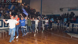 Humanitarno gledanje utakmice Zadar-Cibona (85-84) u Jazinama Humanitarno gledanje utakmice Zadar-Cibona (85-84) u Jazinama