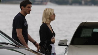 Biograd , 140510.
Danas je u Biogradu odrzana druga Porinova regata na kojoj je za ekipe brojnih diskografskih i medijskih kuca jedrilicarske sposobnosti pokazalo i vise javnih osoba. Na slici Mirza Dzomba i Belma Hodjic.
Foto: Jure Miskovic / CROPIX Biograd , 140510.
Danas je u Biogradu odrzana druga Porinova regata na kojoj je za ekipe brojnih diskografskih i medijskih kuca jedrilicarske sposobnosti pokazalo i vise javnih osoba. Na slici Mirza Dzomba i Belma Hodjic.
Foto: Jure Miskovic / CROPIX