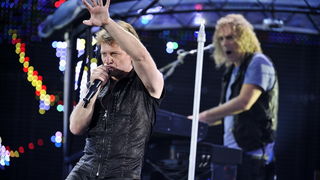 Zagreb, 080611.
Stadion Maksimir.
Nastup americke rock grupe Bon Jovi. 
Na slici: vokal Jon Bon Jovi. 
Foto: Boris Kovacev / CROPIX