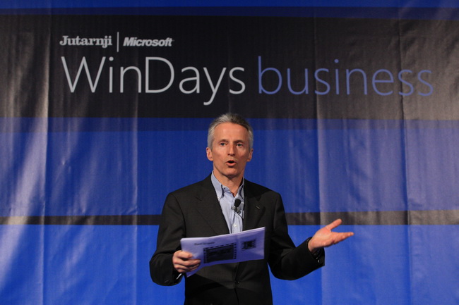 Rovinj, 220410.
Danas je u Rovinju otvorena Windays business konferencija, u organizaciji Microsoft Hrvatska i Jutarnjeg lista. Na otvorenje je dosla premijerka Jadranka Kosor.
Na fotografiji: Andrea Illy.
Foto: Goran Sebelic / CROPIX