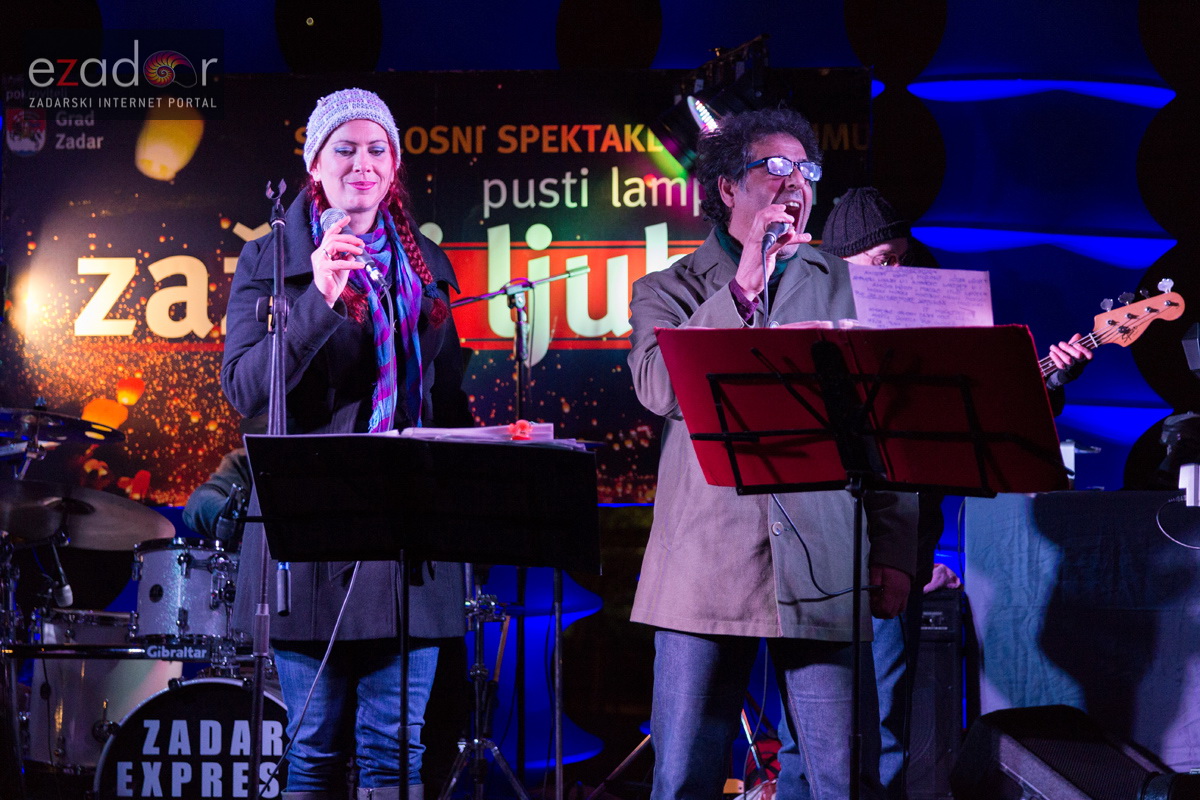 Humanitarni svjetlosni spektakl “Zaželi ljubav” na zadarskom Forumu, 18. veljače 2017. Humanitarni svjetlosni spektakl “Zaželi ljubav” na zadarskom Forumu, 18. veljače 2017.