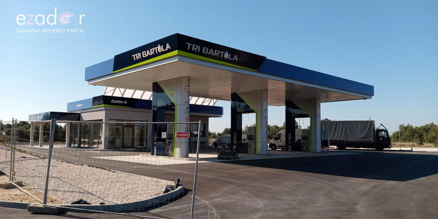 Benzinska crpka Tri Bartola na Viru