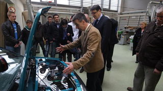 Zadar, 250313.
Ministar znanosti, obrazovanja i sporta Zeljko Jovanovic sa suradnicima boravi u radnom posjetu Zadru. Obisao je Strukovnu skolu Vice Vlatkovica, jednu od najopremljenijih i najinovativnijih strukovnih skola u Hrvatskoj, a domacin mu je bio