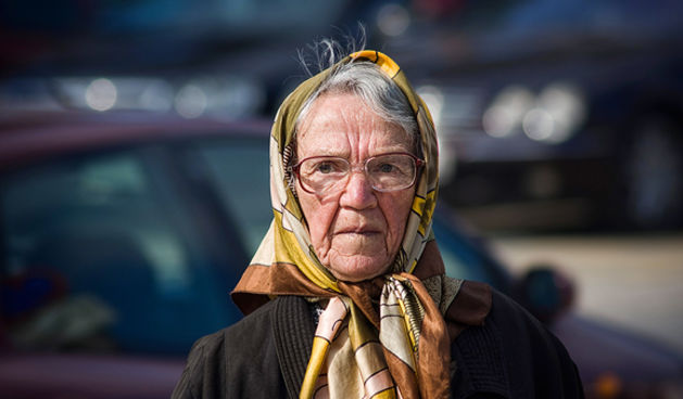 Đir po gradu 29. veljače 2012., baka, starica, umirovljenici (foto:Saša Čuka)