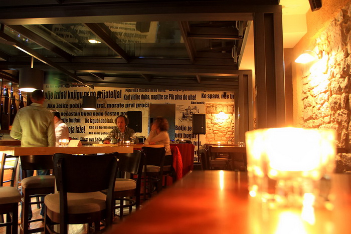 Restoran bar Atrij: Finger Food & Wine Selection, Foto: Iva Perinčić Restoran bar Atrij: Finger Food & Wine Selection, Foto: Iva Perinčić