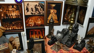 Brođanin Stanislav Hudi živi u kući koju je uredio u egipatskom stilu Brođanin Stanislav Hudi živi u kući koju je uredio u egipatskom stilu