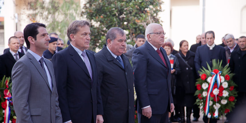Polaganje vijenaca pred Središnji križ u povodu Dana grada Zadra, foto: Darko Belancic
