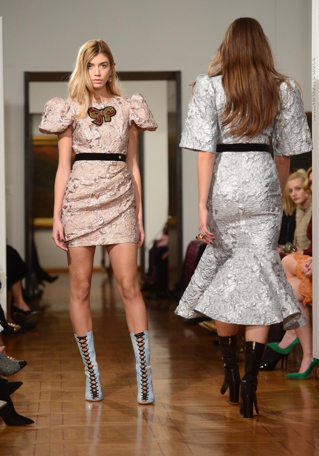 Modna revija “Lei Lou” Aleksandre Dojčinović u Modernoj galeriji