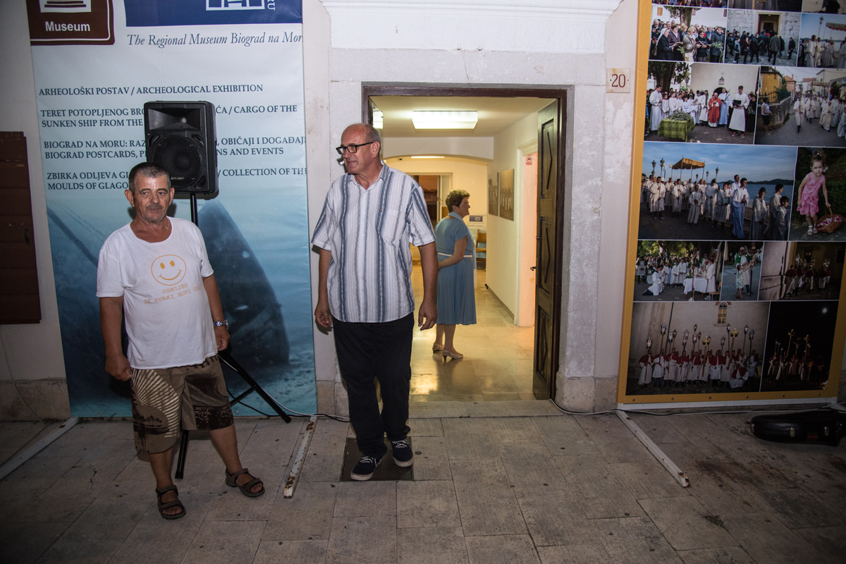 Otvorenje izložbe fotografija “Biogradske procesije” Vinka Pešića Otvorenje izložbe fotografija “Biogradske procesije” Vinka Pešića