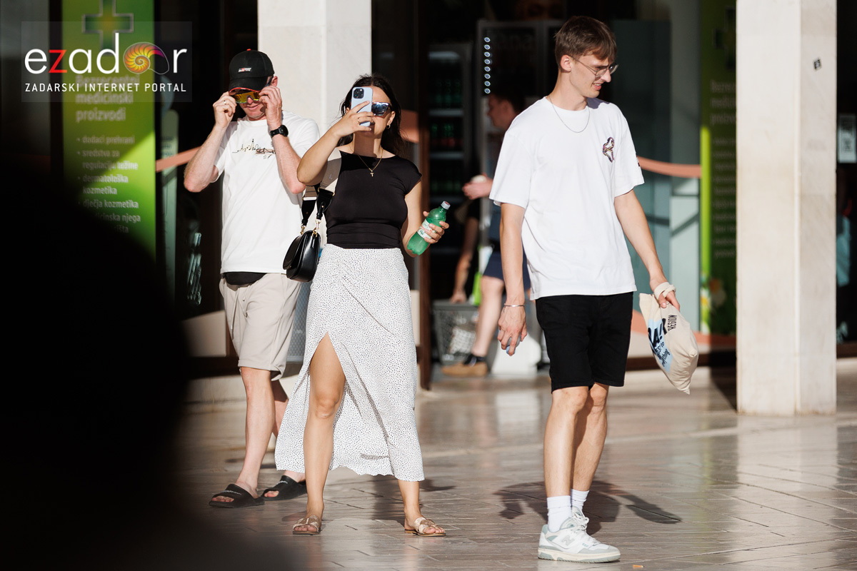 Večernji đir po gradu 18. lipnja 2024. Večernji đir po gradu 18. lipnja 2024.