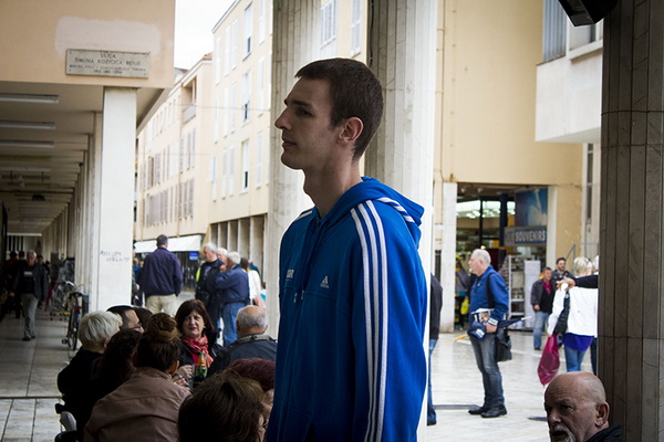 Druženje s košarkašima Zadra u Caffe baru Forum, Foto: Mia Čop Druženje s košarkašima Zadra u Caffe baru Forum, Foto: Mia Čop