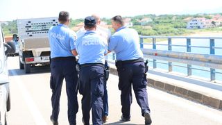 Privođenje Kristijana Kapovića, načelnika općine Vir