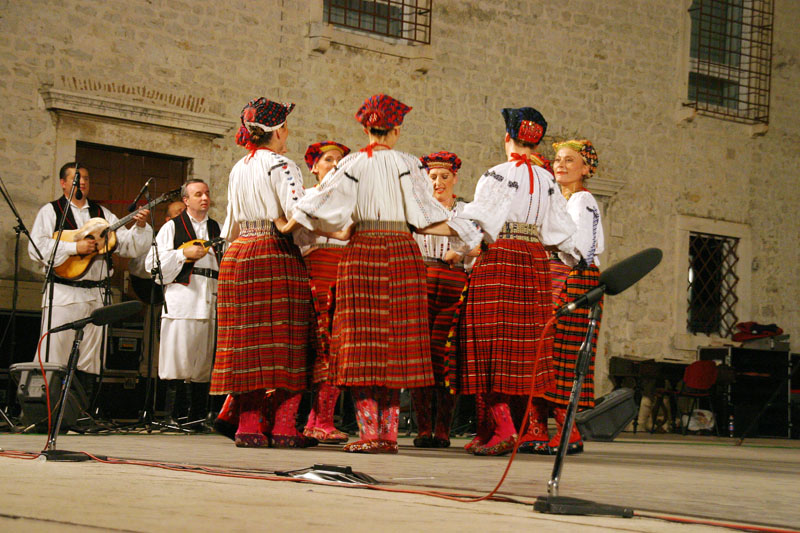 Image 1176167 (auto)