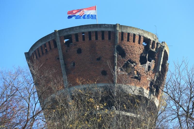 Image 380851 (auto) Image 380851 (auto)