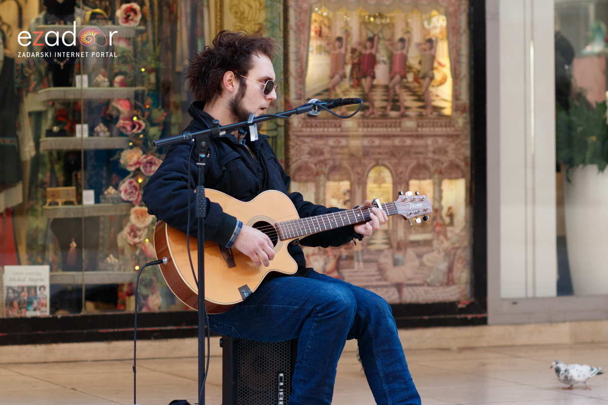 Đir po gradu, ponedjeljak 30. prosinca 2019. Đir po gradu, ponedjeljak 30. prosinca 2019.