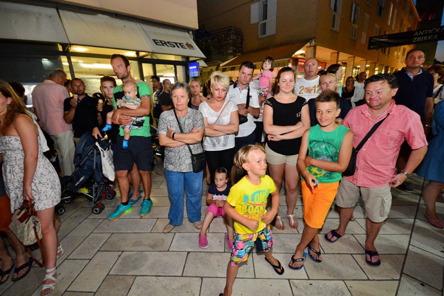 Performeri Saraswati na KalelargArt-u ; foto Iva Perinčić Performeri Saraswati na KalelargArt-u ; foto Iva Perinčić
