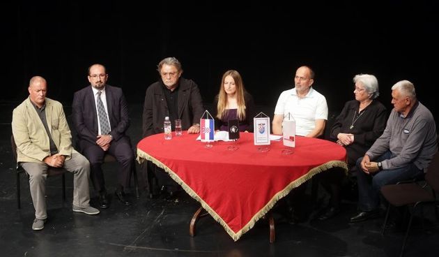 11.08.2016., Zagreb – Histrionski dom, konferencija za medije koalicije Pomak koju cine cetri stranke, a to su HSP , HCSP, OS (Obiteljska stranka) i HPB (Hrvatsko pravasko bratstvo). Mario Filipi, Ruzica Cavar, Mile Biondic, Nada Prkacin, Bozidar Alic,