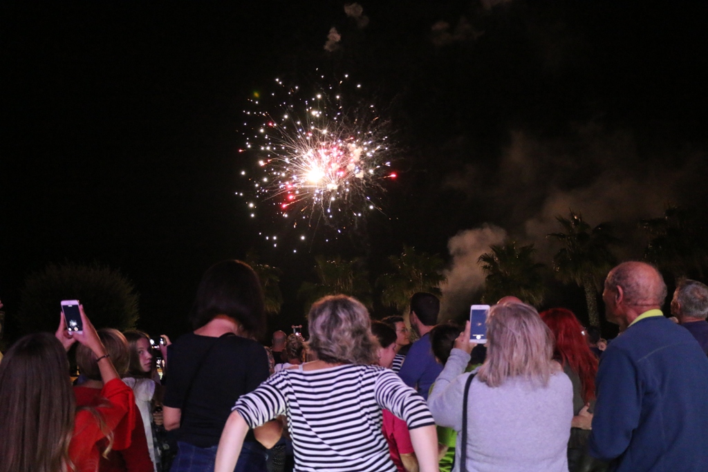 Tony Cetinski priredio spektakl za kraj Virskog ljeta