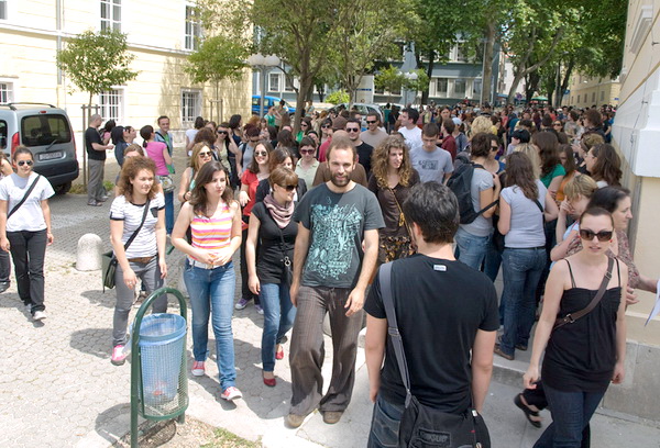 Studentski prosvjed: Zagrlimo rektorat
