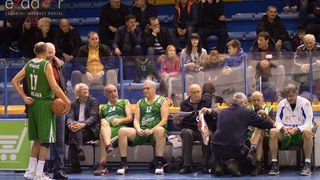 Fešta u povodu 80. rođendana Pina Giergie: Vetarani KK Zadar – Veterani KK Olimpija Fešta u povodu 80. rođendana Pina Giergie: Vetarani KK Zadar – Veterani KK Olimpija