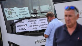 Stali autobusi, vozači upozorili: ‘Imamo 3800 kuna plaću i sad se svi čude što idemo van’ Stali autobusi, vozači upozorili: ‘Imamo 3800 kuna plaću i sad se svi čude što idemo van’