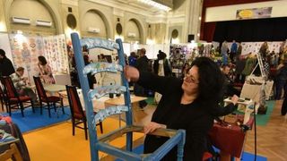 U Domu branitelja poceo 14. HAND MADE FEST – Festival rucnih izrada, mastovitosti i dizajna. I ove se godine u svih 5 dvorana Doma branitelja, 200-ak izlagaca, od kojih i 20% muskaraca, tri dana promice i promovira jedinstvene vrijednosti rucnih izrada, p U Domu branitelja poceo 14. HAND MADE FEST – Festival rucnih izrada, mastovitosti i dizajna. I ove se godine u svih 5 dvorana Doma branitelja, 200-ak izlagaca, od kojih i 20% muskaraca, tri dana promice i promovira jedinstvene vrijednosti rucnih izrada, p