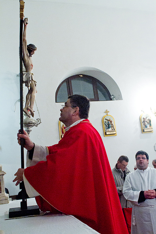 Sinoć je u Bibinjama na jedinstveni način obilježen Velik petak, foto: Leo Banić Sinoć je u Bibinjama na jedinstveni način obilježen Velik petak, foto: Leo Banić