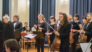 “Glazbena fantazija” Zadarskog komornog orkestra u Svečanoj dvorani Sveučilišta u Zadru. Solist Berislav Šipuš na klaviru, pod ravnanjem maestra Pavla Dešpalja “Glazbena fantazija” Zadarskog komornog orkestra u Svečanoj dvorani Sveučilišta u Zadru. Solist Berislav Šipuš na klaviru, pod ravnanjem maestra Pavla Dešpalja