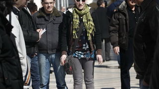 Split, 070310.
Forum mladih SDP-a izradio je novu igru “Kerumopoly” koju su predstavili gradjanima u nedjeljno jutro u Marmontovoj ulici.
Igra je parodija na popularnu igru Monopoly, s tim da je u ovoj igri glavni junak gradonacelnik Splita Zeljko Kerum. Split, 070310.
Forum mladih SDP-a izradio je novu igru “Kerumopoly” koju su predstavili gradjanima u nedjeljno jutro u Marmontovoj ulici.
Igra je parodija na popularnu igru Monopoly, s tim da je u ovoj igri glavni junak gradonacelnik Splita Zeljko Kerum.