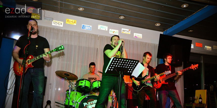 PleteRI @ Famous Beach Bar