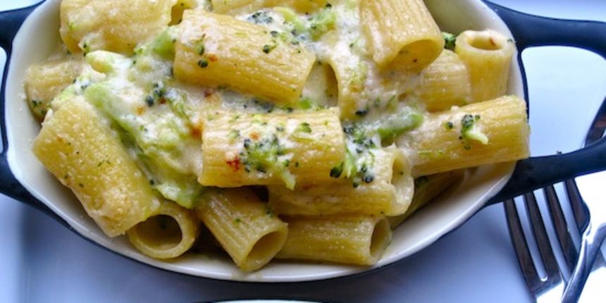 Pasta, brokula, jelo, rucak Pasta, brokula, jelo, rucak