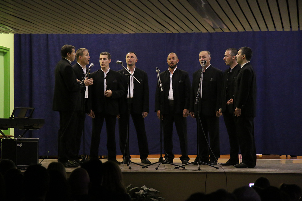 OŠ Stanovi- humanitarni klapski koncert