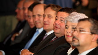 Zadar, 031111. 
Hotel Kolovare.
Predsjednica Vlade RH  Jadranka Kosor u drustvu svojih ministara Bozidara Kalmete, Petra Cobankovica, Jasena Mesica i Branka Bacica otvorila je 21. medjunarodnu manifestaciju vinogradara i vinara Sabatina 2011.
Na slici: Bo