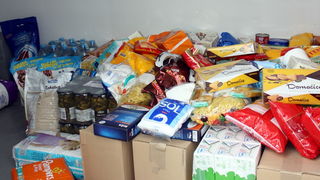 Zadarski sportaši i sportski novinari velikog srca napunili Socijalnu samoposlugu Zadarski sportaši i sportski novinari velikog srca napunili Socijalnu samoposlugu