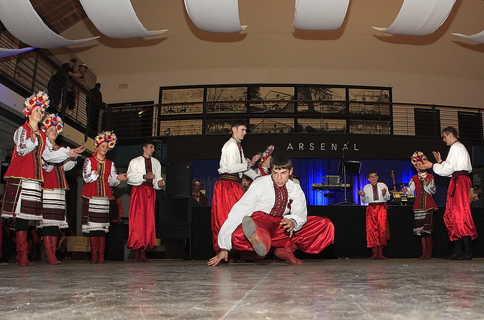 Karneval 2012: Pleme “Crna jama” iz rezervata Stanovi Karneval 2012: Pleme “Crna jama” iz rezervata Stanovi