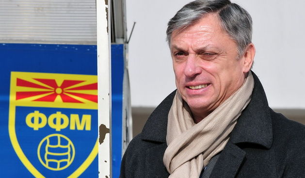 Skoplje, 030310. Prijateljska utkmica Makedonija – Crna Gora, novi izbornik crnogorske reprezentacije Zlatko Cico Kranjcar. Foto: Maja Zlatevska / CROPIX