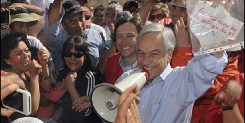 Zarobljeni Čileanci su živi: javili se iz rudnika na 700 m dubine (Foto:komonews.com) Zarobljeni Čileanci su živi: javili se iz rudnika na 700 m dubine (Foto:komonews.com)